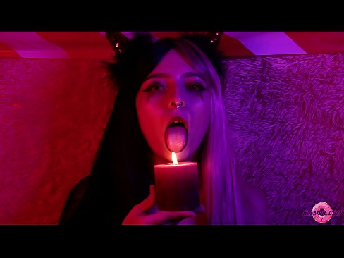 ❤️ Μια παθιασμένη πίπα από ένα σέξι Succubus με ένα σπέρμα στο στόμα της. ❤️❌ Γαμήσι ☑